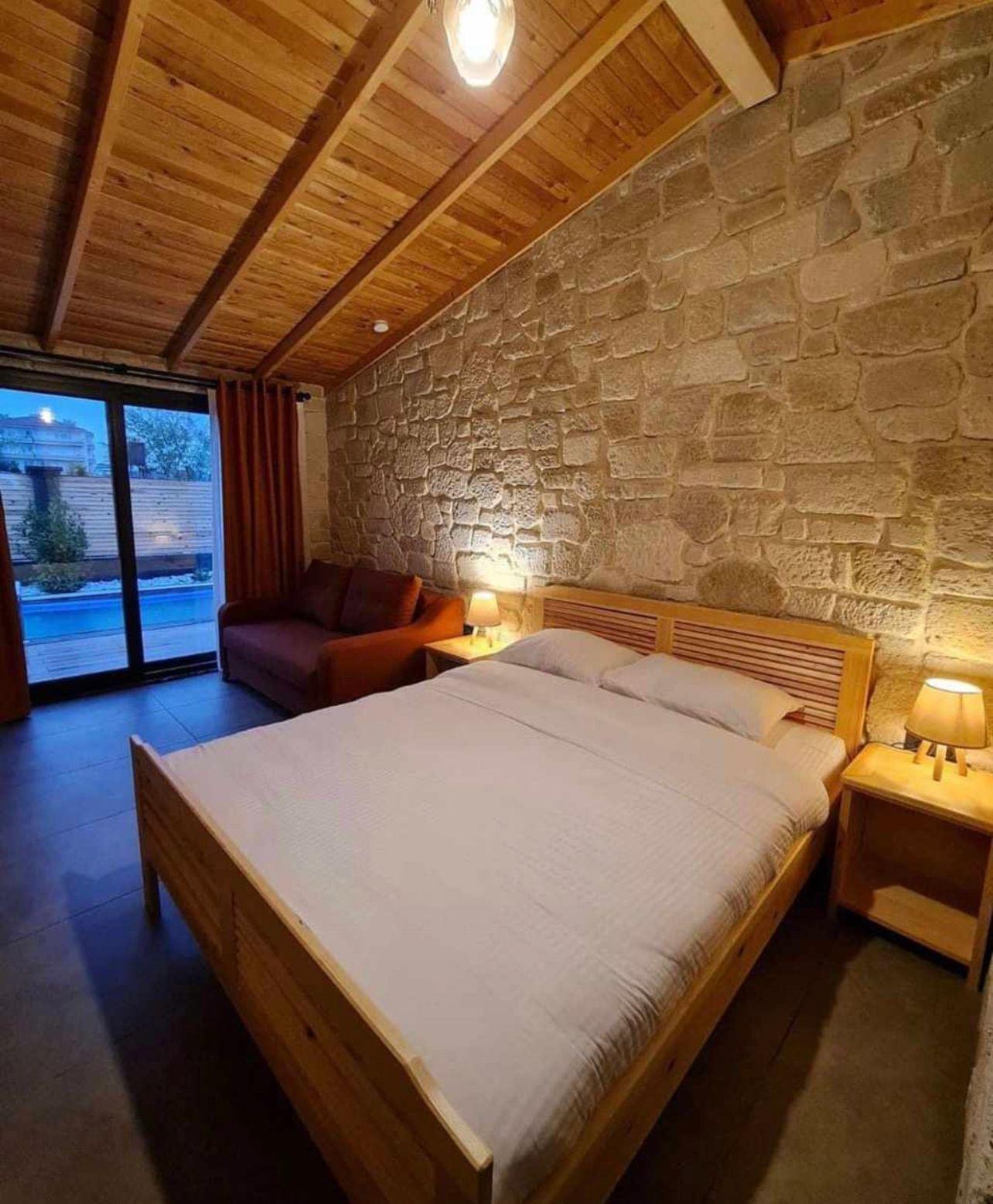 Alaçatı Taşı İlion Perola Alaçatı Taşı İlion Perola